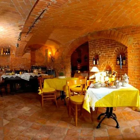 Landhuis Al Vecchio Gelso La Morra
